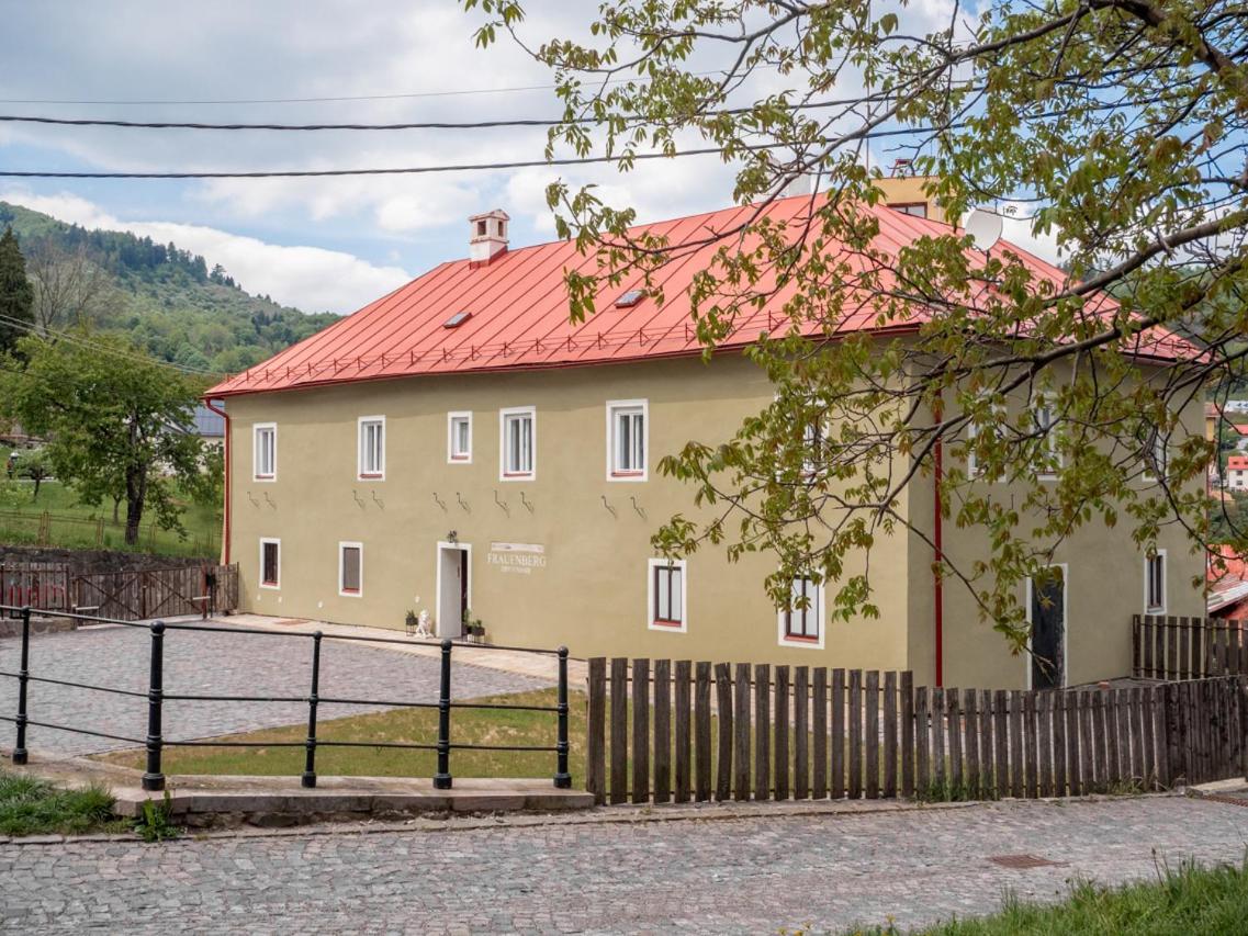 דירות Banská Štiavnica Frauenberg מראה חיצוני תמונה